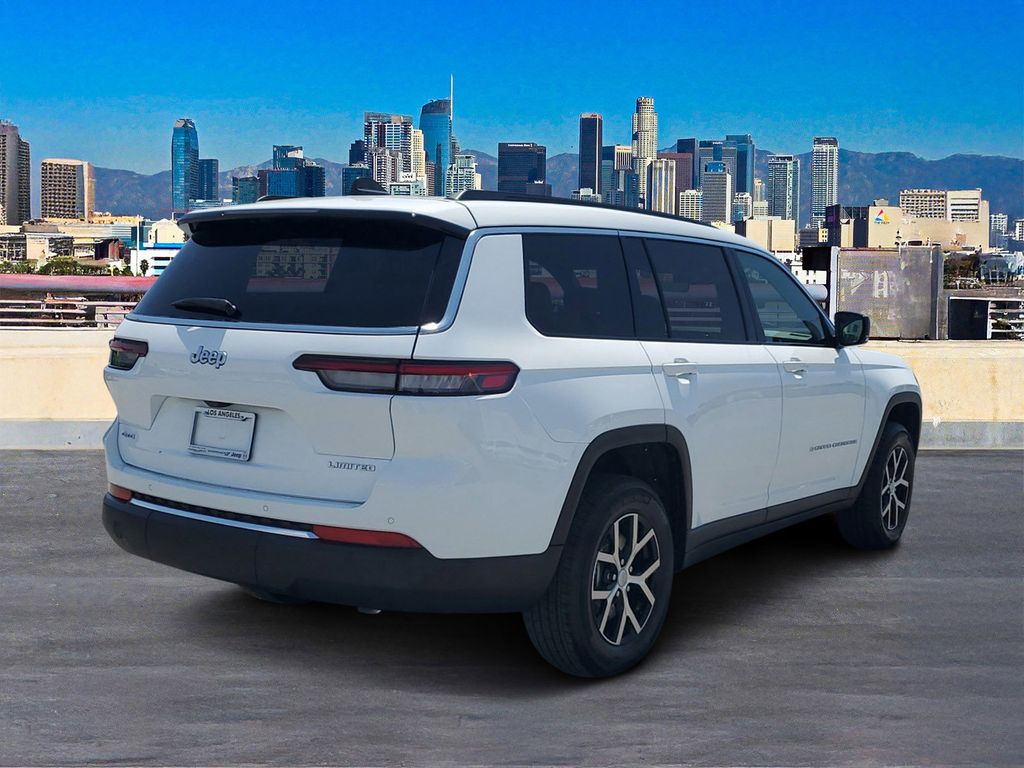2025 Jeep Grand Cherokee Limited photo 4