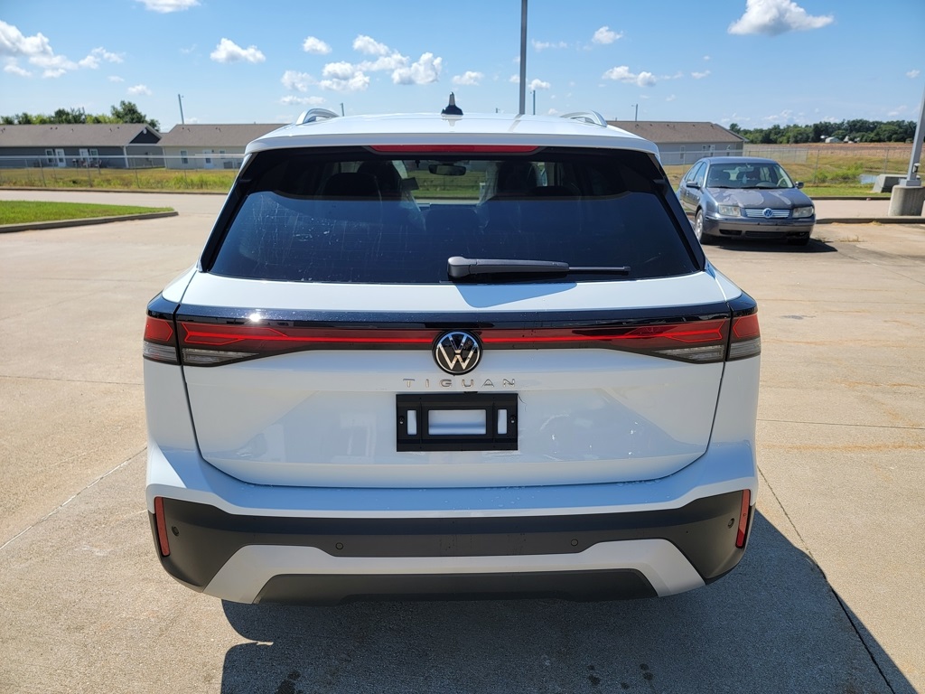 2025 Volkswagen Tiguan S photo 4