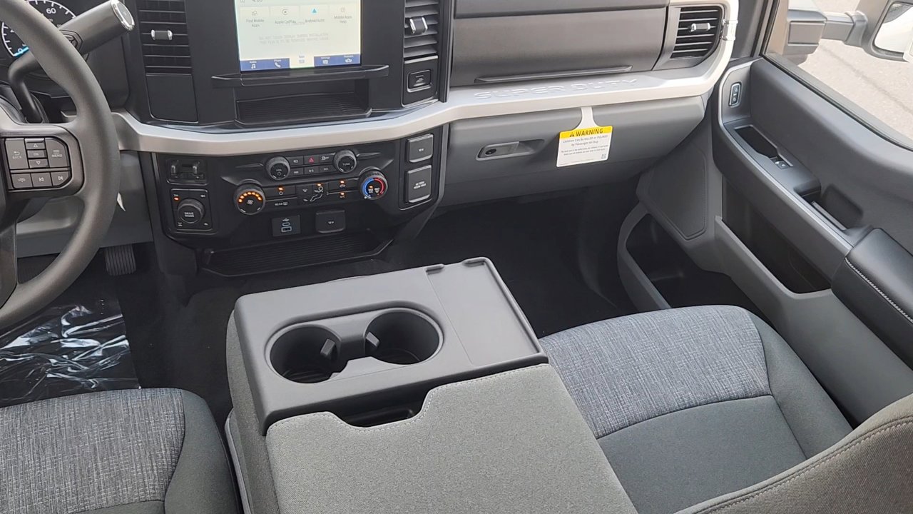 2025 Ford F-250 XLT photo 8