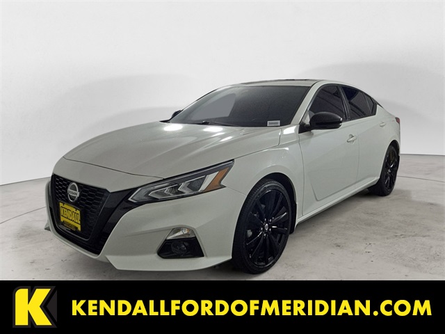 2022 Nissan Altima SR
