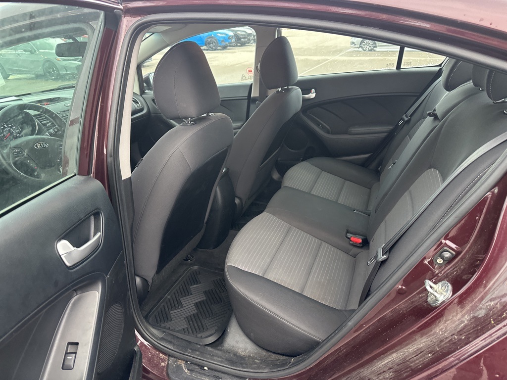 2018 Kia Forte LX photo 4