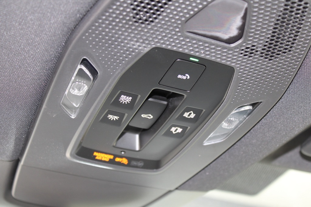 2024 Porsche Macan Electric 4 photo 32