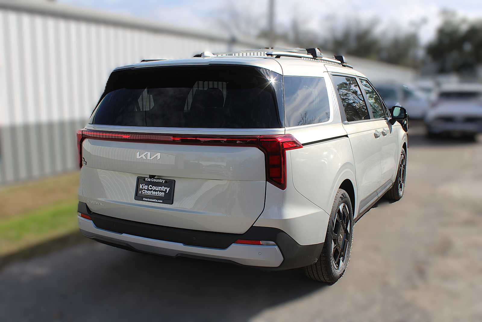 2025 Kia Carnival EX photo 7