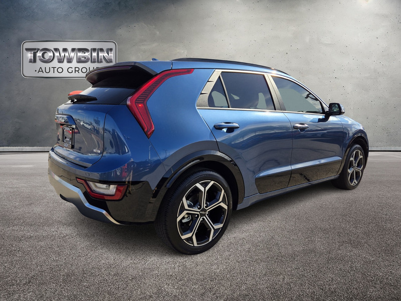 2024 Kia Niro SX Touring photo 4