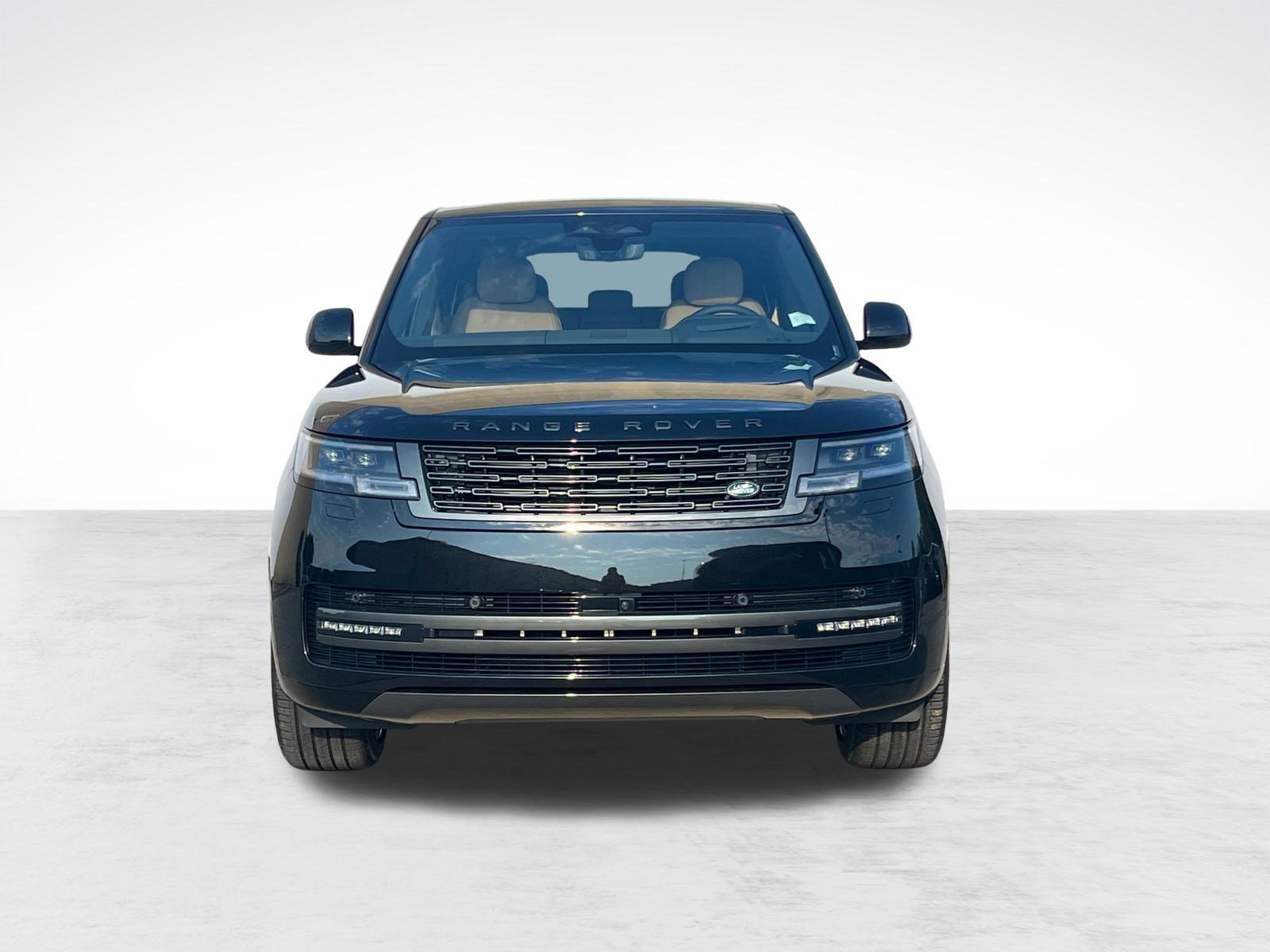 2025 Land Rover Range Rover SE photo 4