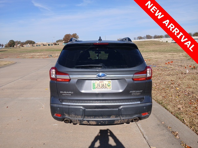 2019 Subaru Ascent Touring photo 3