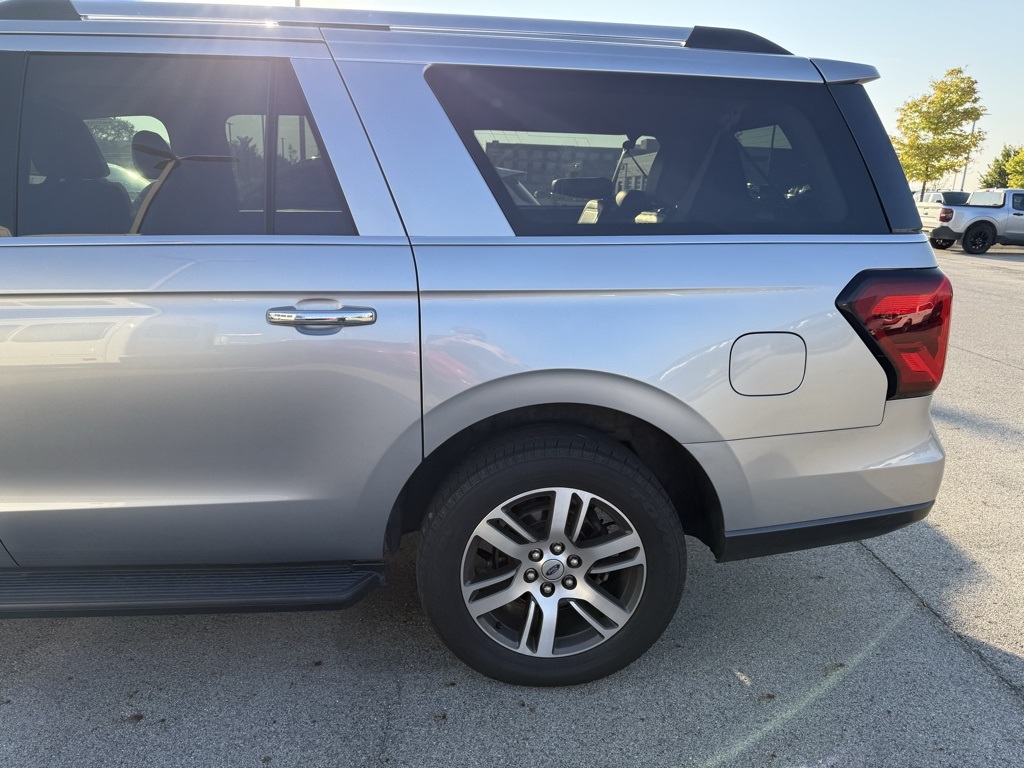 2024 Ford Expedition MAX Limited photo 5