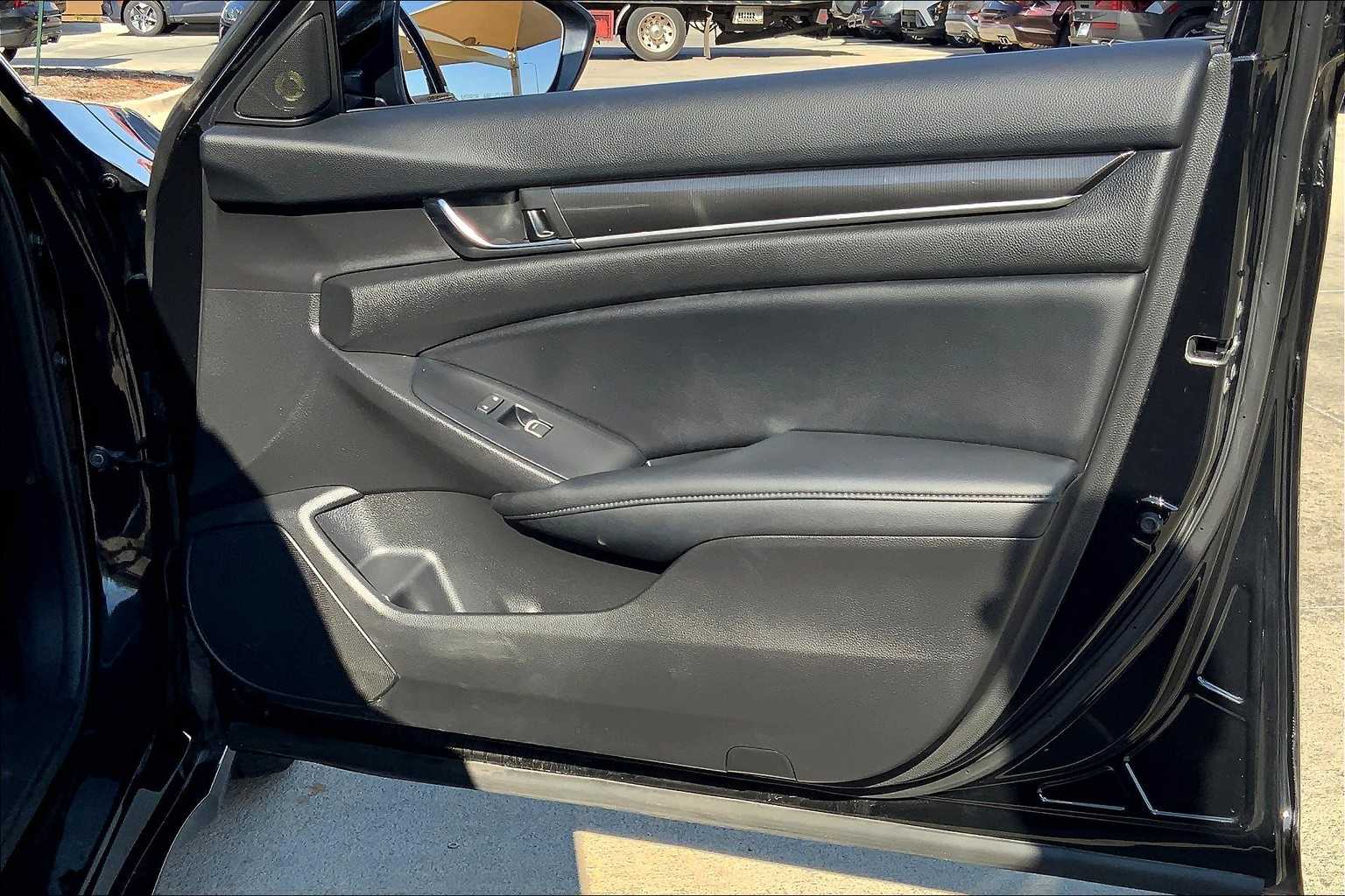 2022 Honda Accord Sport SE photo 21