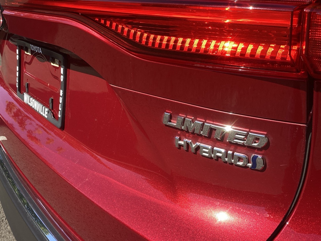 2021 Toyota Venza Limited photo 14