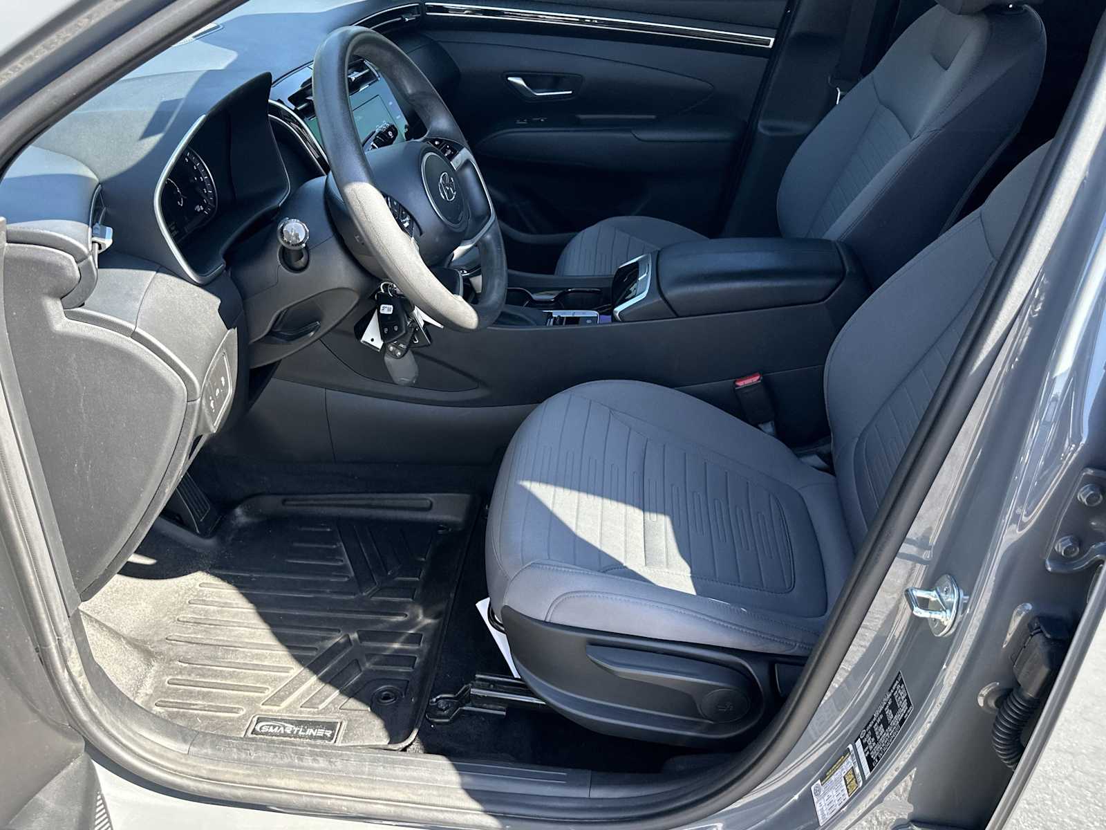 2023 Hyundai Santa Cruz SE photo 9