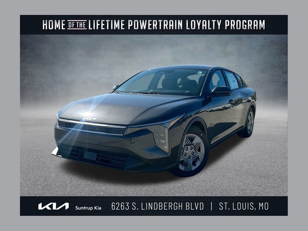 2025 Kia K4 LX's photo