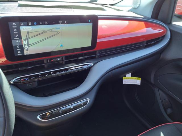 2024 Fiat 500e Red photo 6