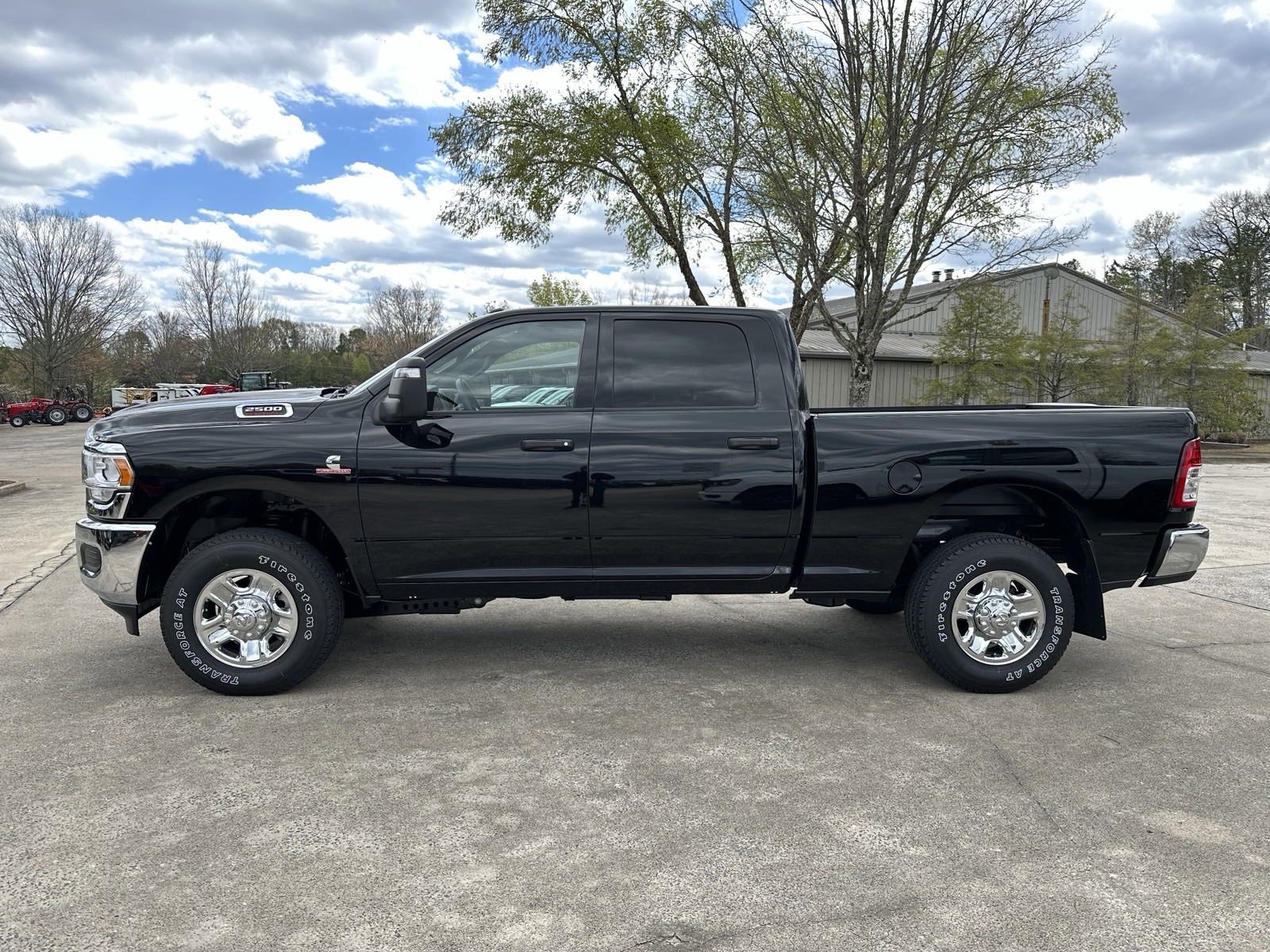 2024 Ram 2500 photo 4