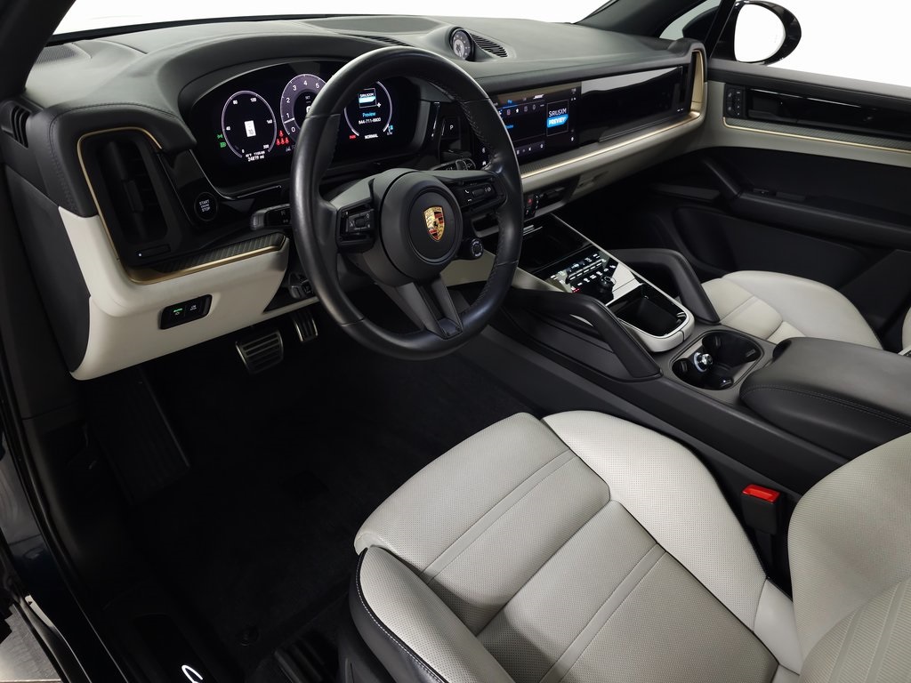 2024 PORSCHE CAYENNE - Image 16
