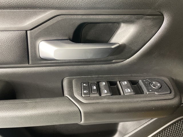 2025 Ram 1500 Tradesman photo 15
