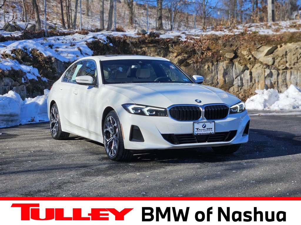 2025 BMW 3 Series 330i's photo