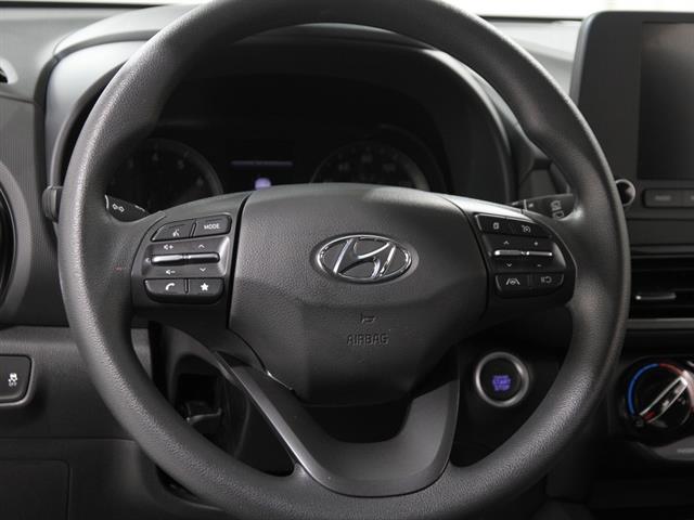 2023 Hyundai Kona SEL photo 4