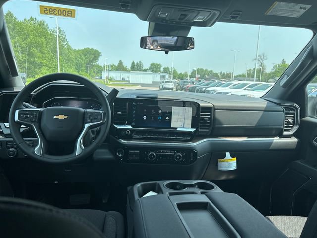 2025 Chevrolet Silverado 1500 LT photo 11