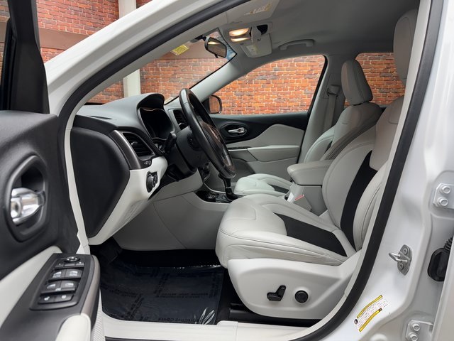 2020 Jeep Cherokee Latitude photo 19