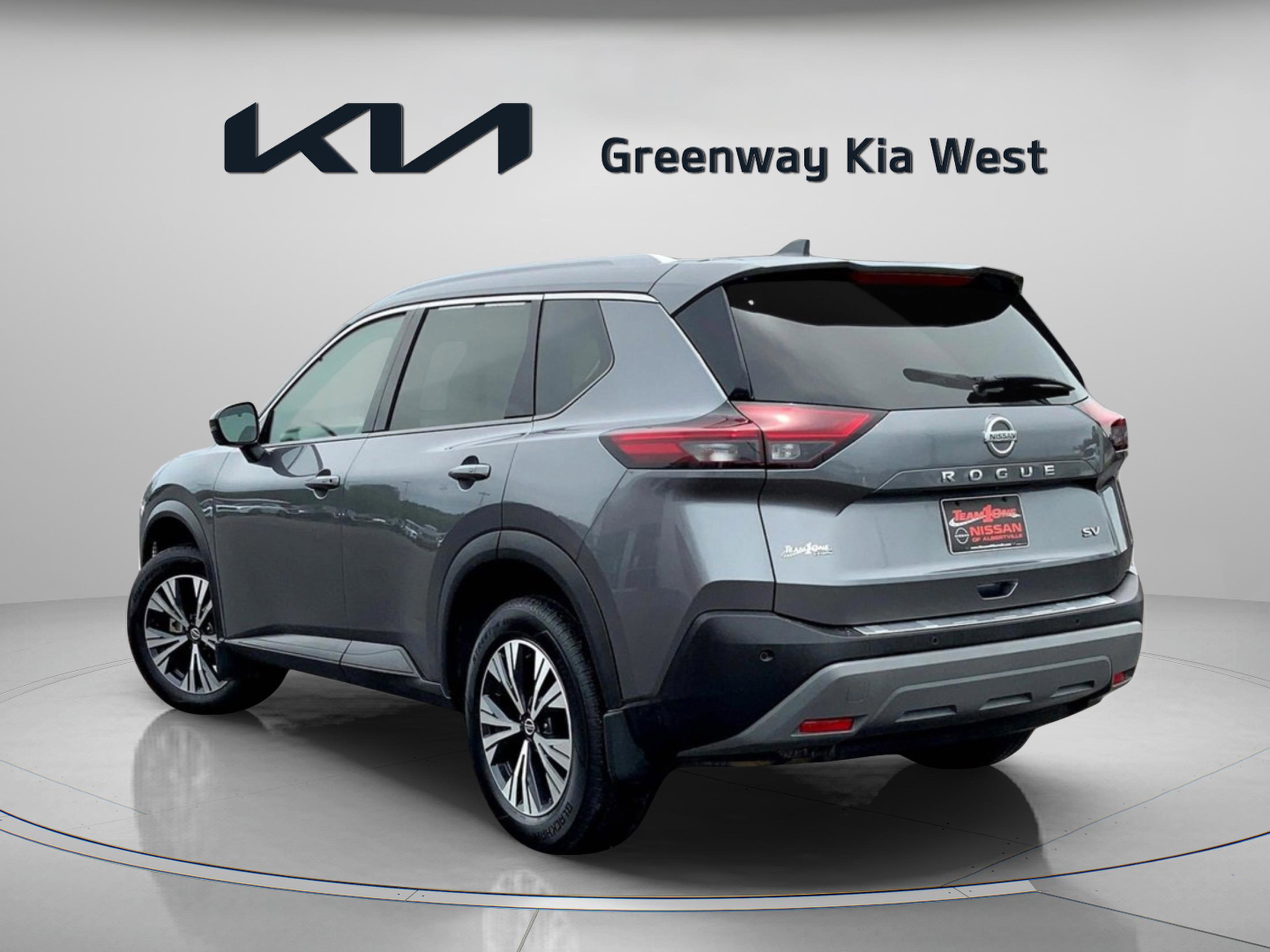 2021 Nissan Rogue SV photo 4