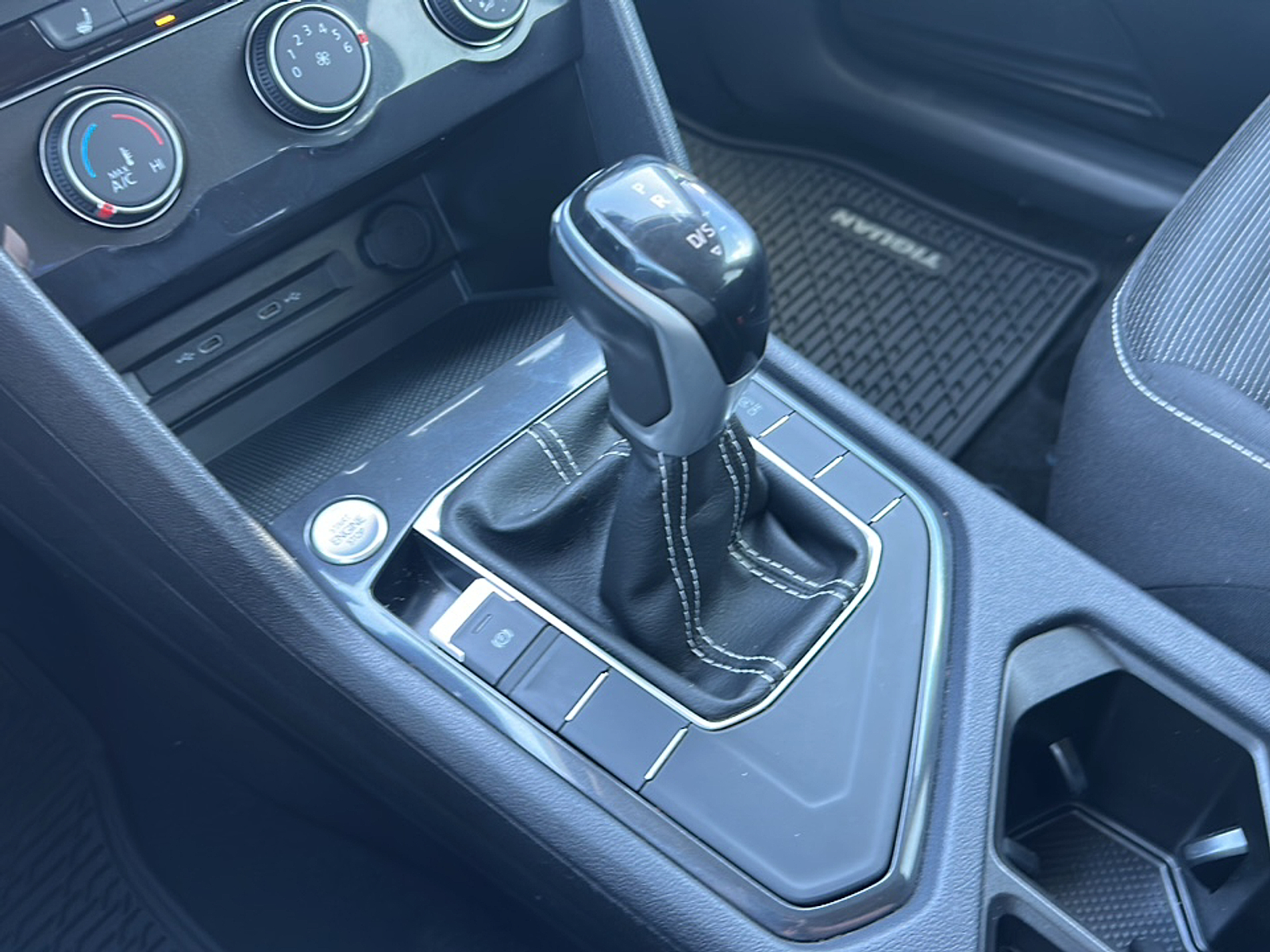 2023 Volkswagen Tiguan S photo 12