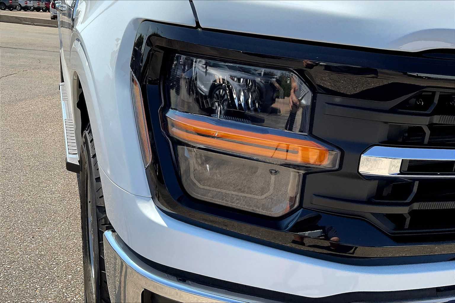 2025 Ford F-150 XLT photo 13