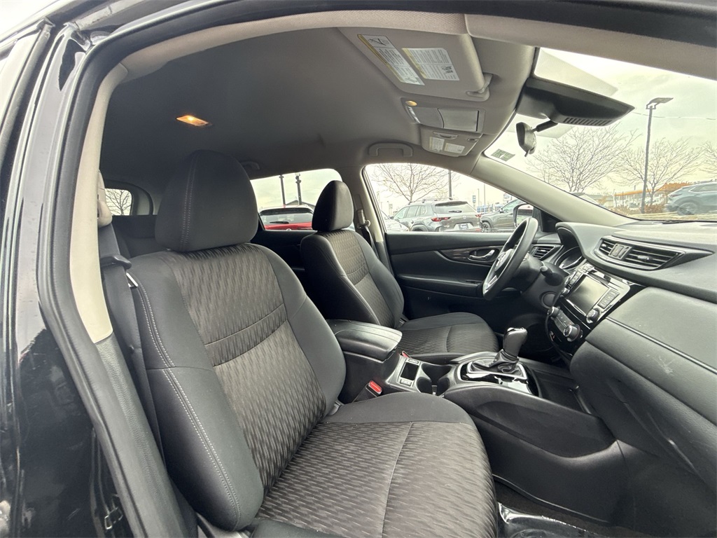 2019 NISSAN ROGUE - Image 24