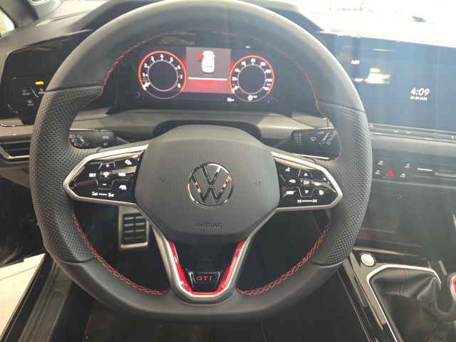 2024 Volkswagen Golf GTI 380 SE photo 15