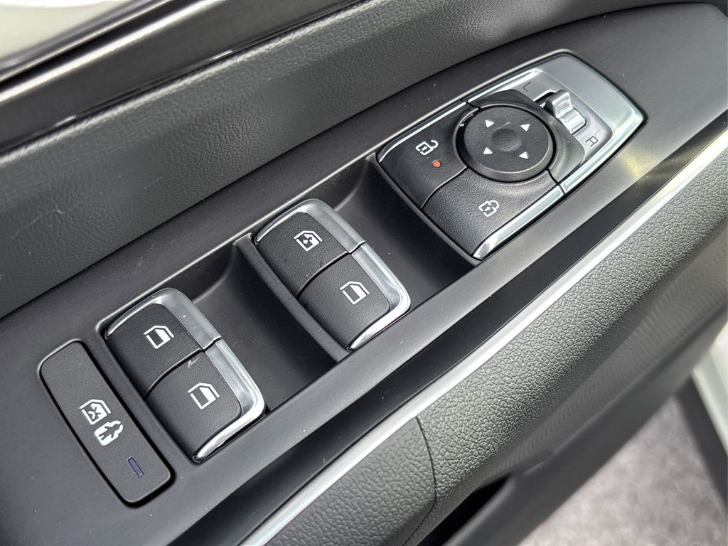 2026 Kia Sorento S photo 23