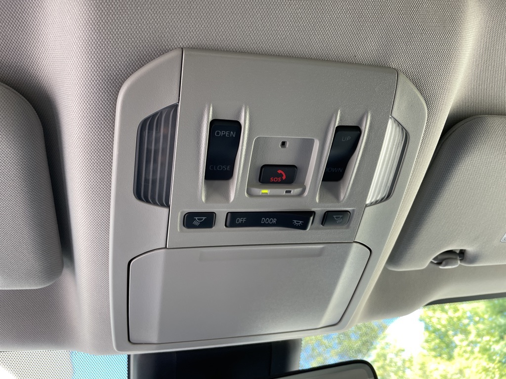 2025 Toyota Highlander Hybrid XLE photo 20
