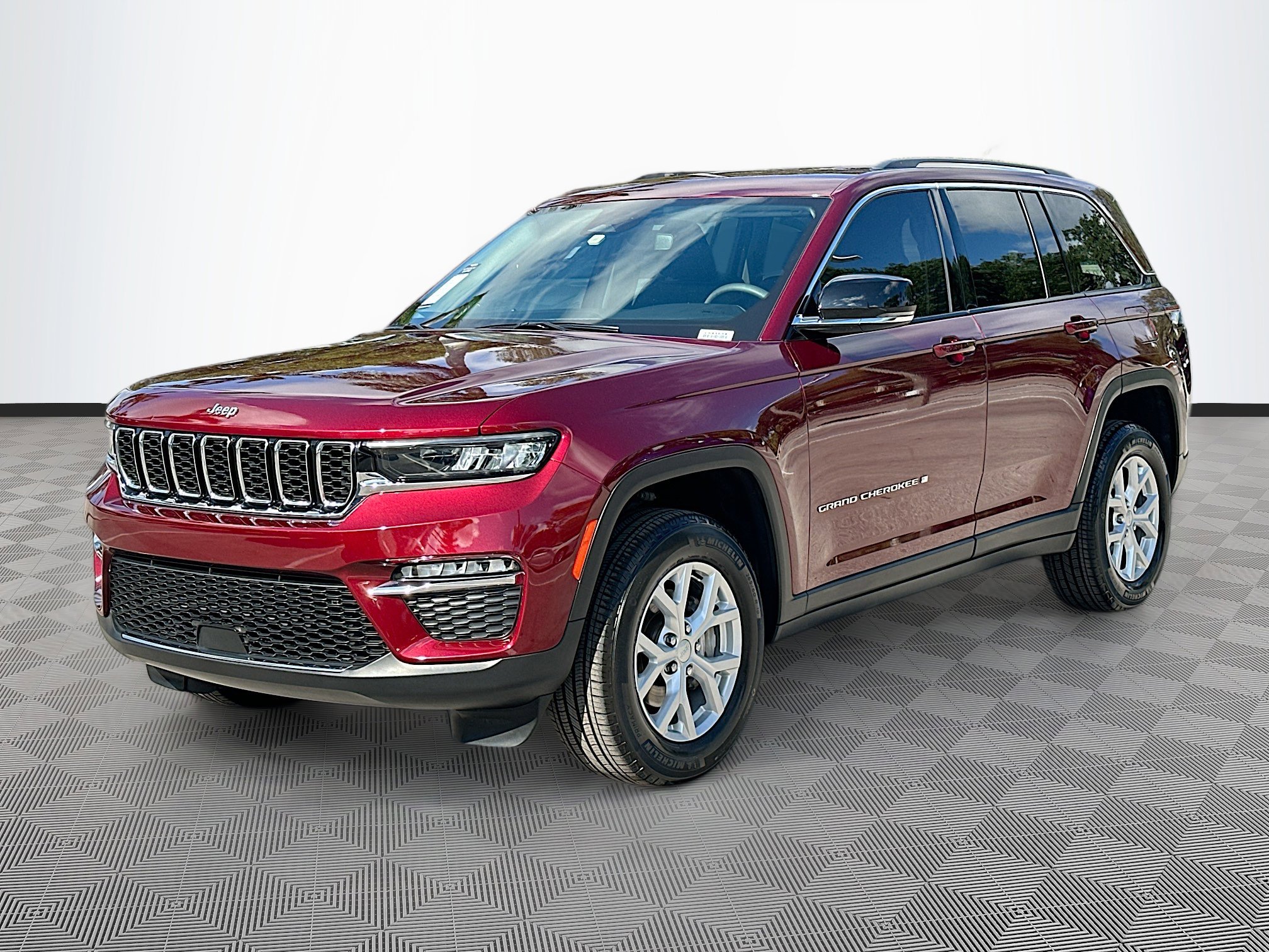 2023 Jeep Grand Cherokee Limited photo 3