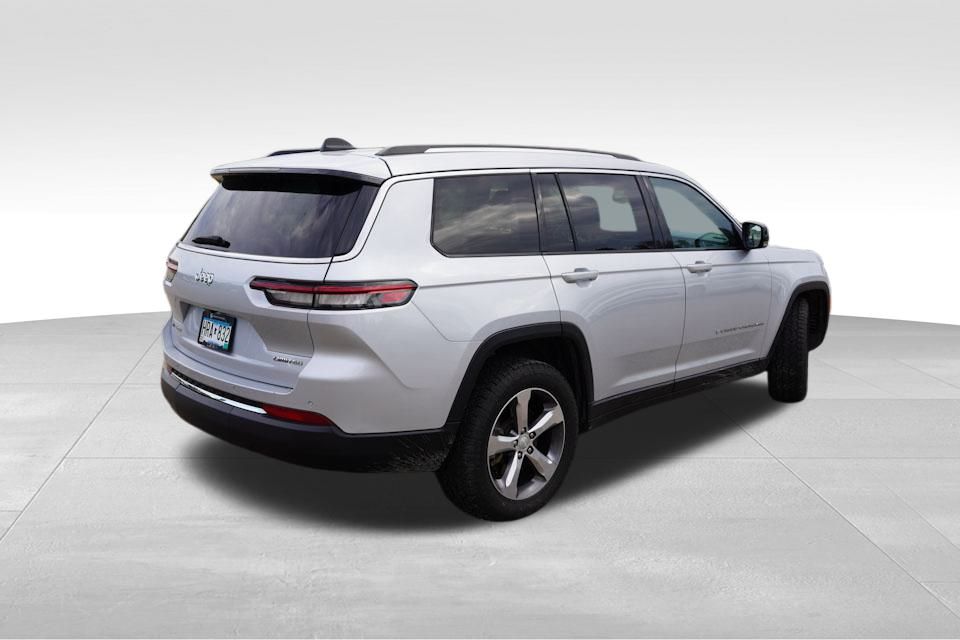 2022 Jeep Grand Cherokee Limited photo 3