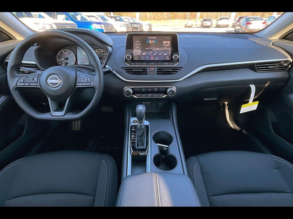 2025 Nissan Altima 2.5 S photo 5