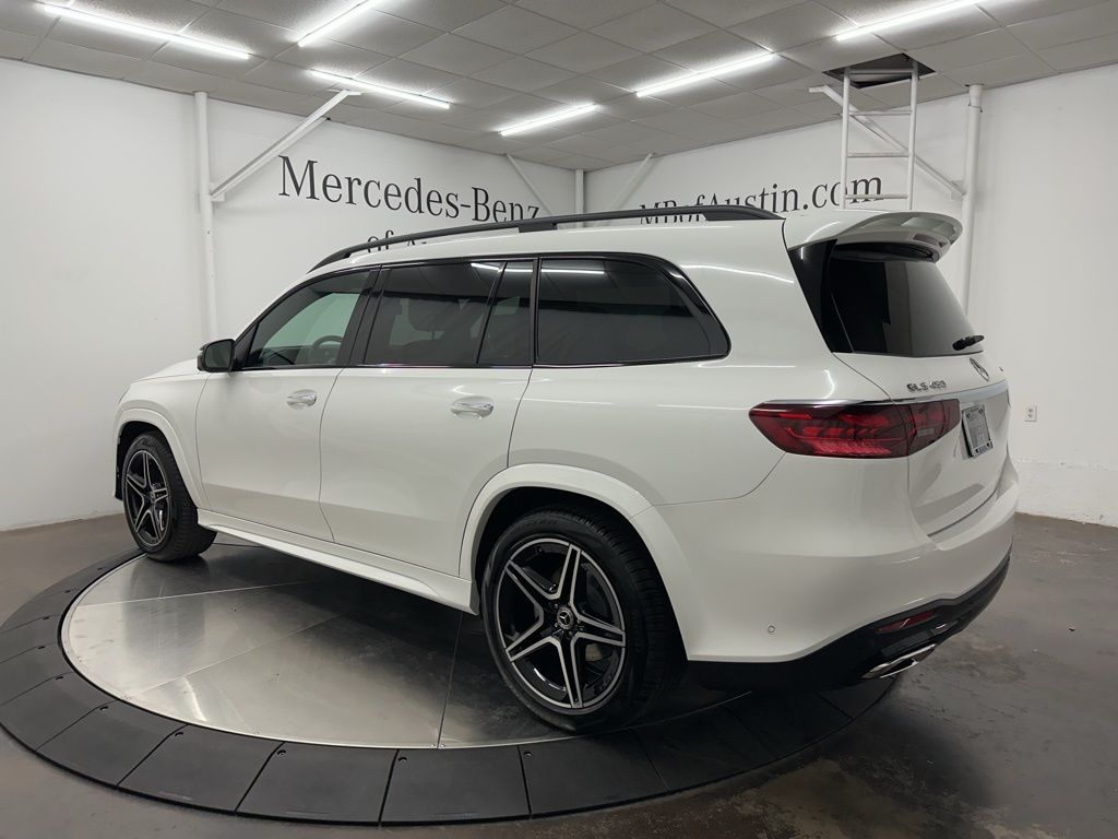2026 Mercedes Benz GLS 450 4MATIC photo 5