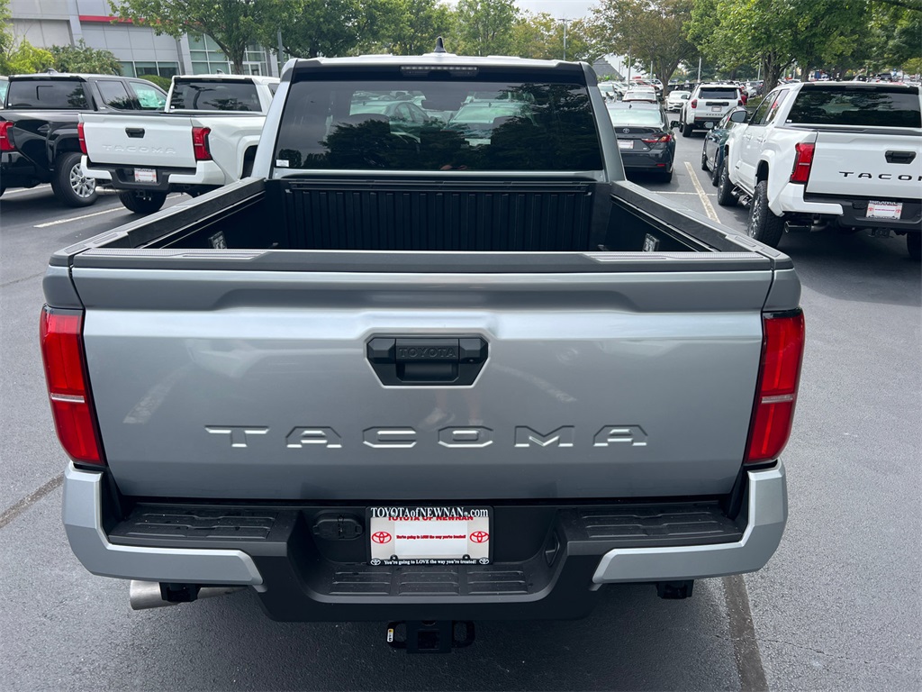 2025 Toyota Tacoma SR5 photo 4