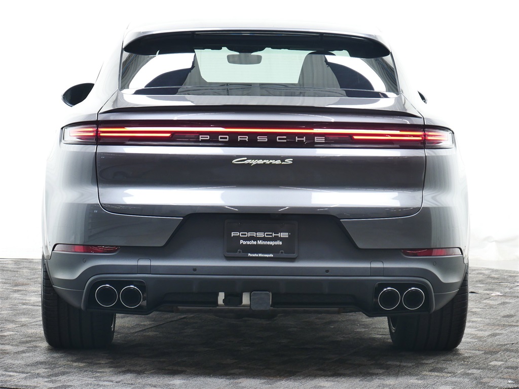 2025 Porsche Cayenne S E-Hybrid Coupe photo 5