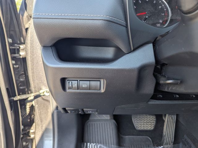 2022 Toyota RAV4 LE photo 30