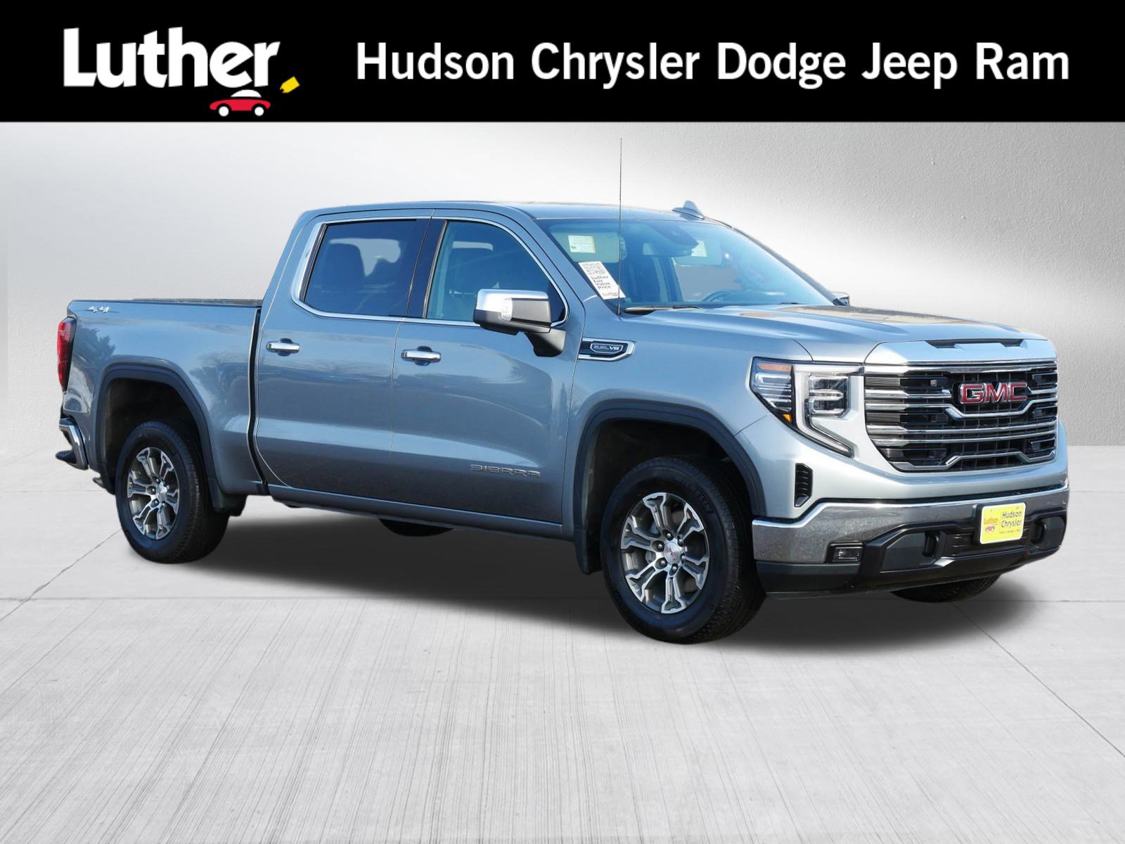 2025 GMC Sierra 1500 SLT's photo