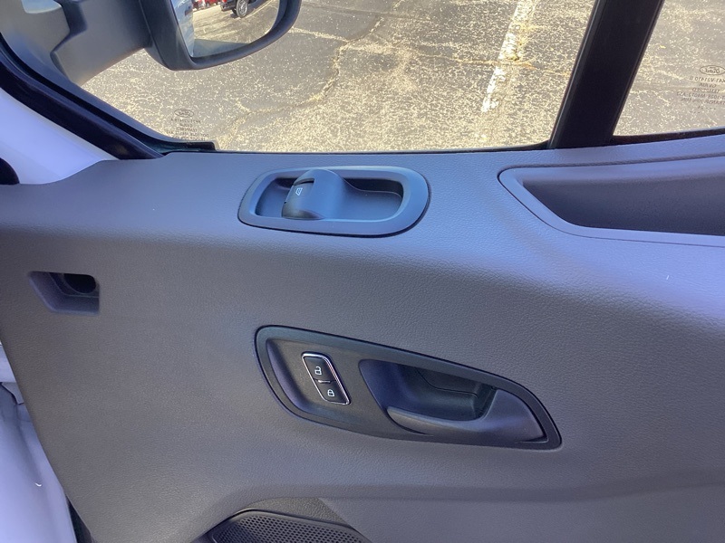 2024 Ford Transit photo 17