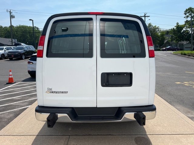2023 Chevrolet Express Cargo Van photo 4