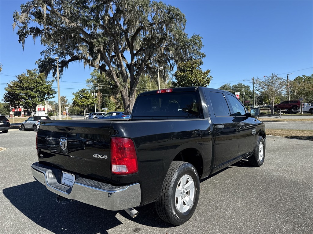 2022 Ram 1500 Classic Tradesman photo 2