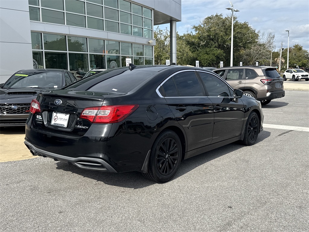 2018 Subaru Legacy 2.5 photo 2
