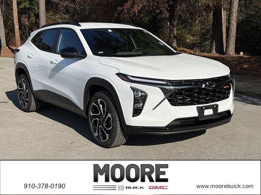 2025 Chevrolet Trax RS's photo