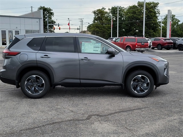 2026 Nissan Rogue SV photo 2