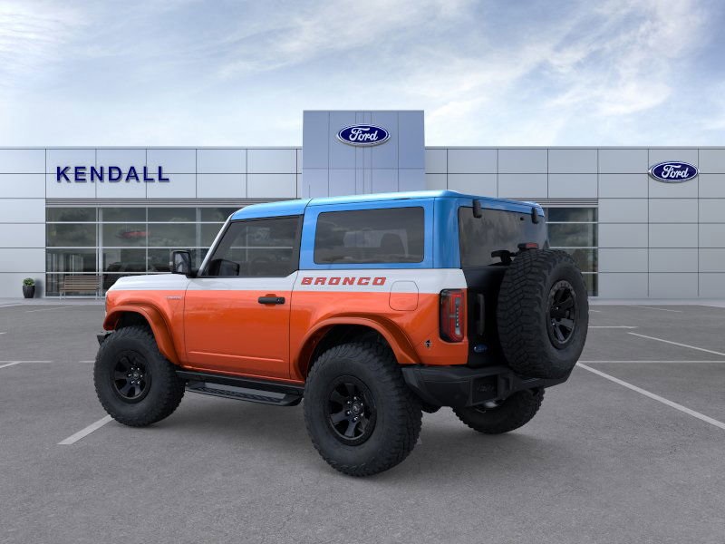 2025 Ford Bronco First Edition photo 4