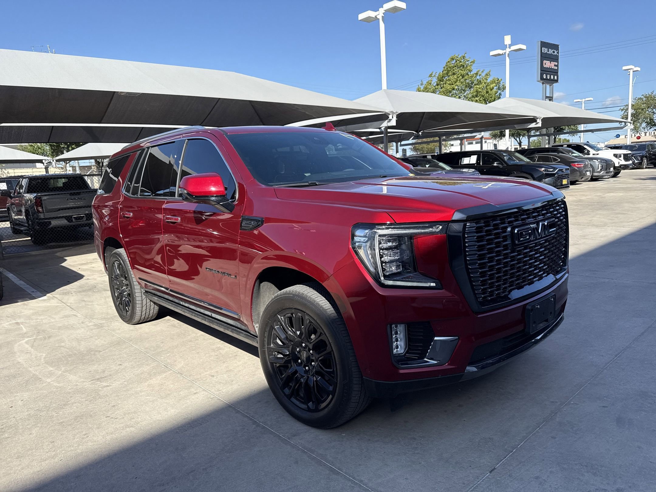 2023 Gmc Yukon Denali Ultimate photo 3