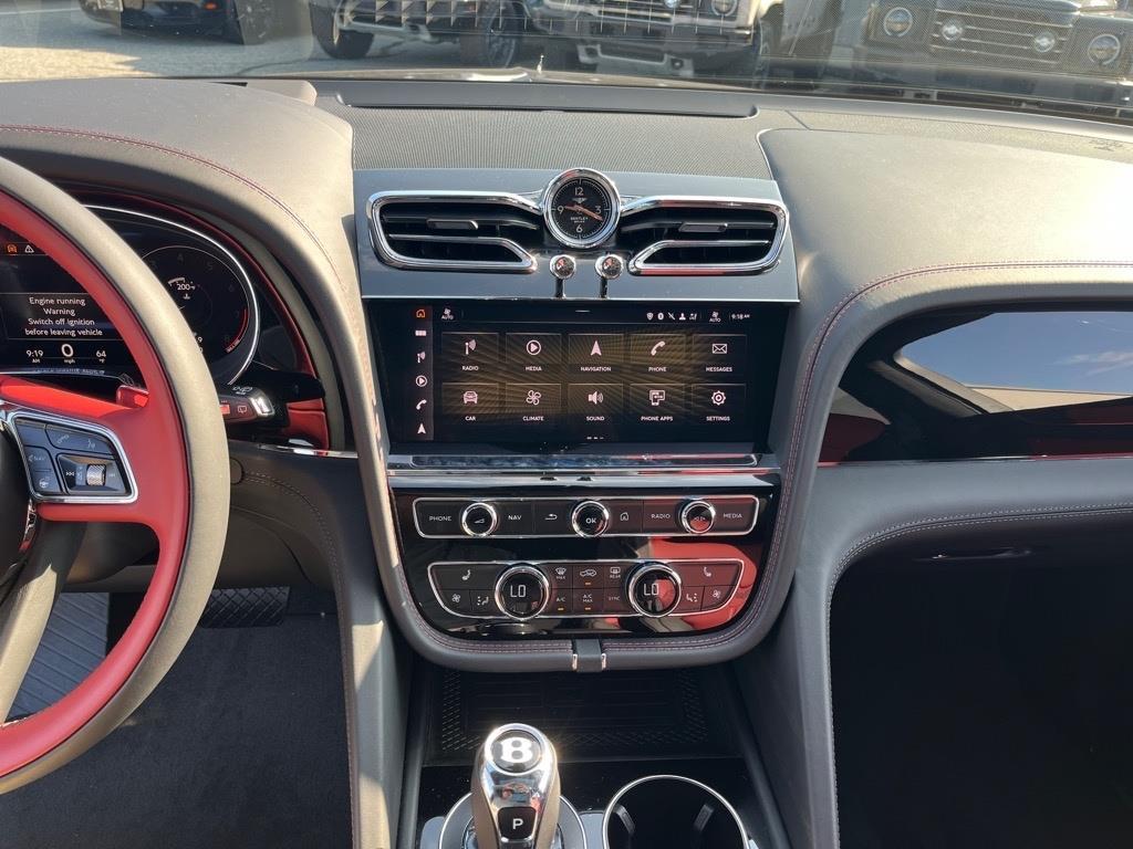 2023 Bentley Bentayga S photo 4