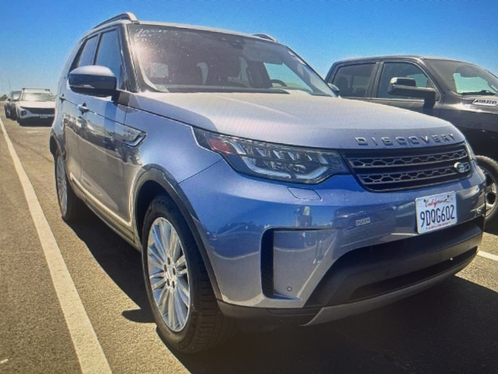 2018 Land Rover Discovery SE photo 2