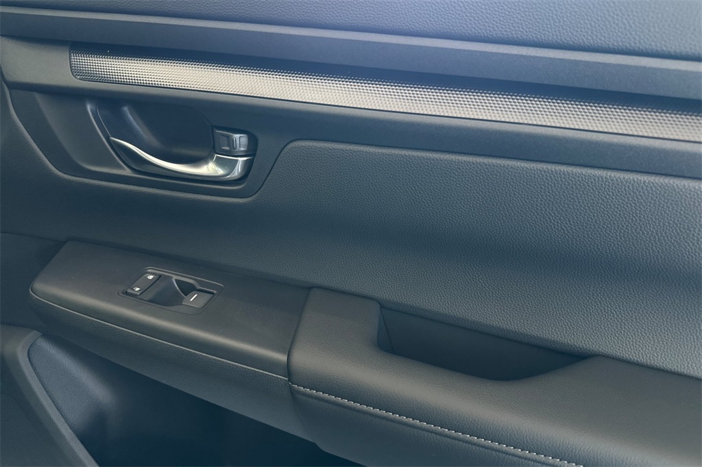 2026 Honda CR-V LX photo 18