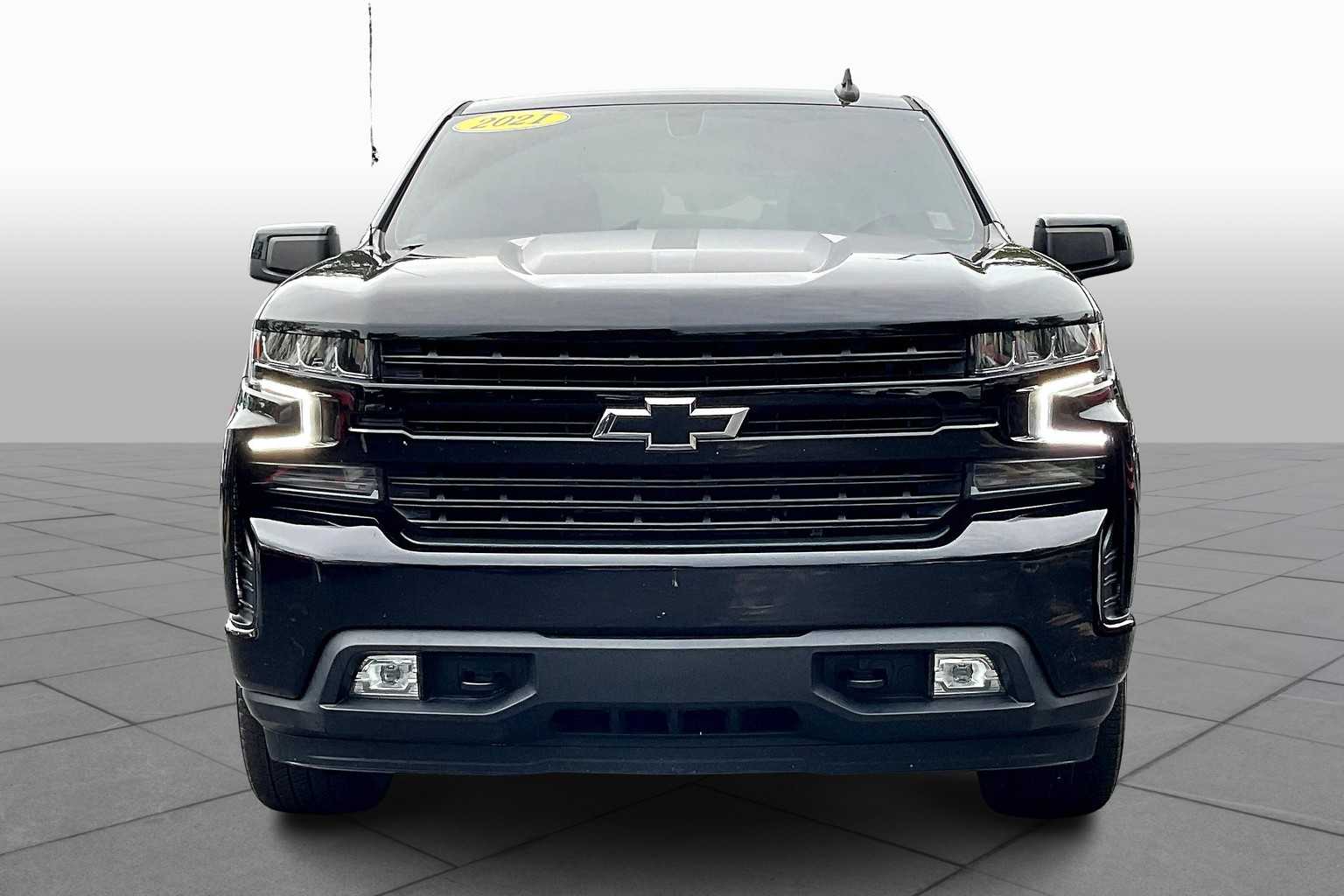 2021 Chevrolet Silverado 1500 RST photo 3